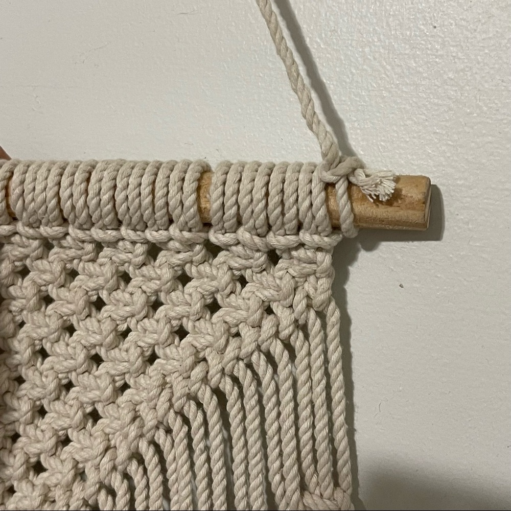 Nu macrame ivory wall hanging boho cottage core decor - Picture 4 of 7